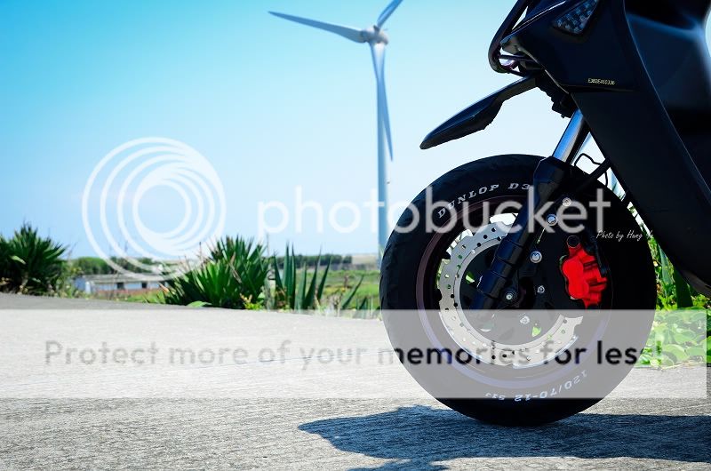 再平凡的車也能透過專業的攝影技術顯的格外不同,將滿一年BWS'X2401||小老婆汽機車資訊網