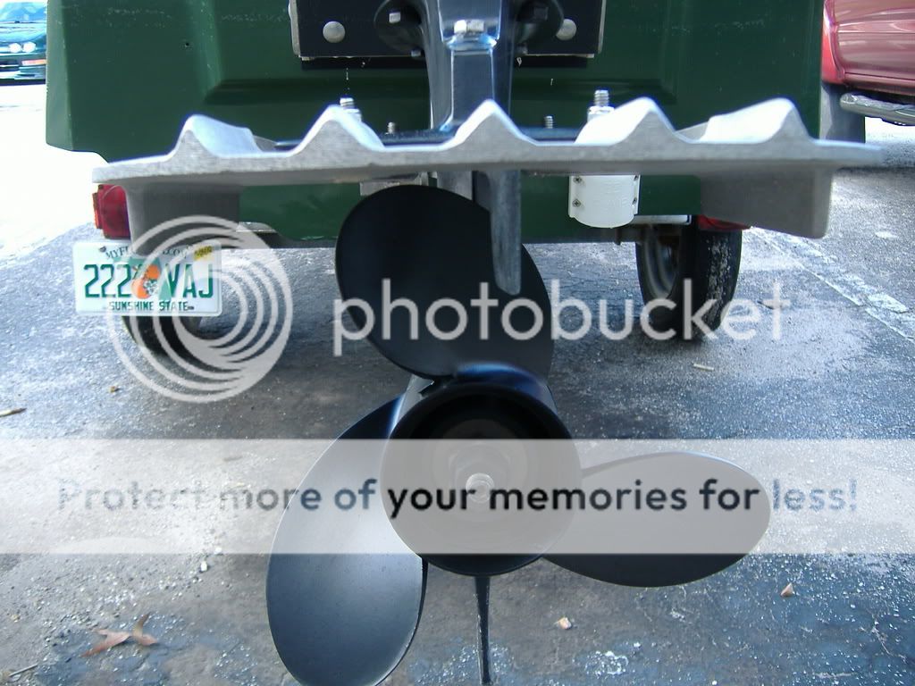 (SOLD) 1998 Mercury 25 HP 2 Stroke Dedicated To The Smallest Of Skiffs