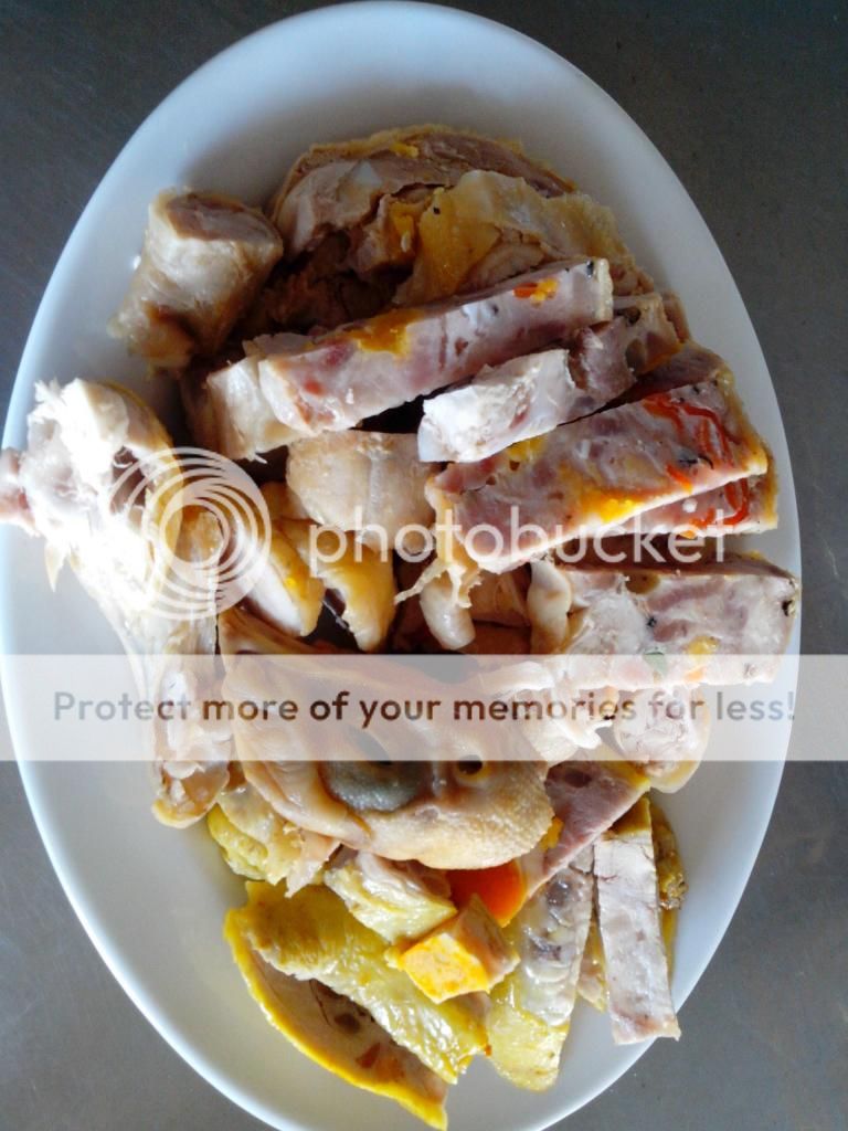 gà Tam Hoàng rút xương nhồi jambong hột vịt muối, Quà tết độc đáo. - 11